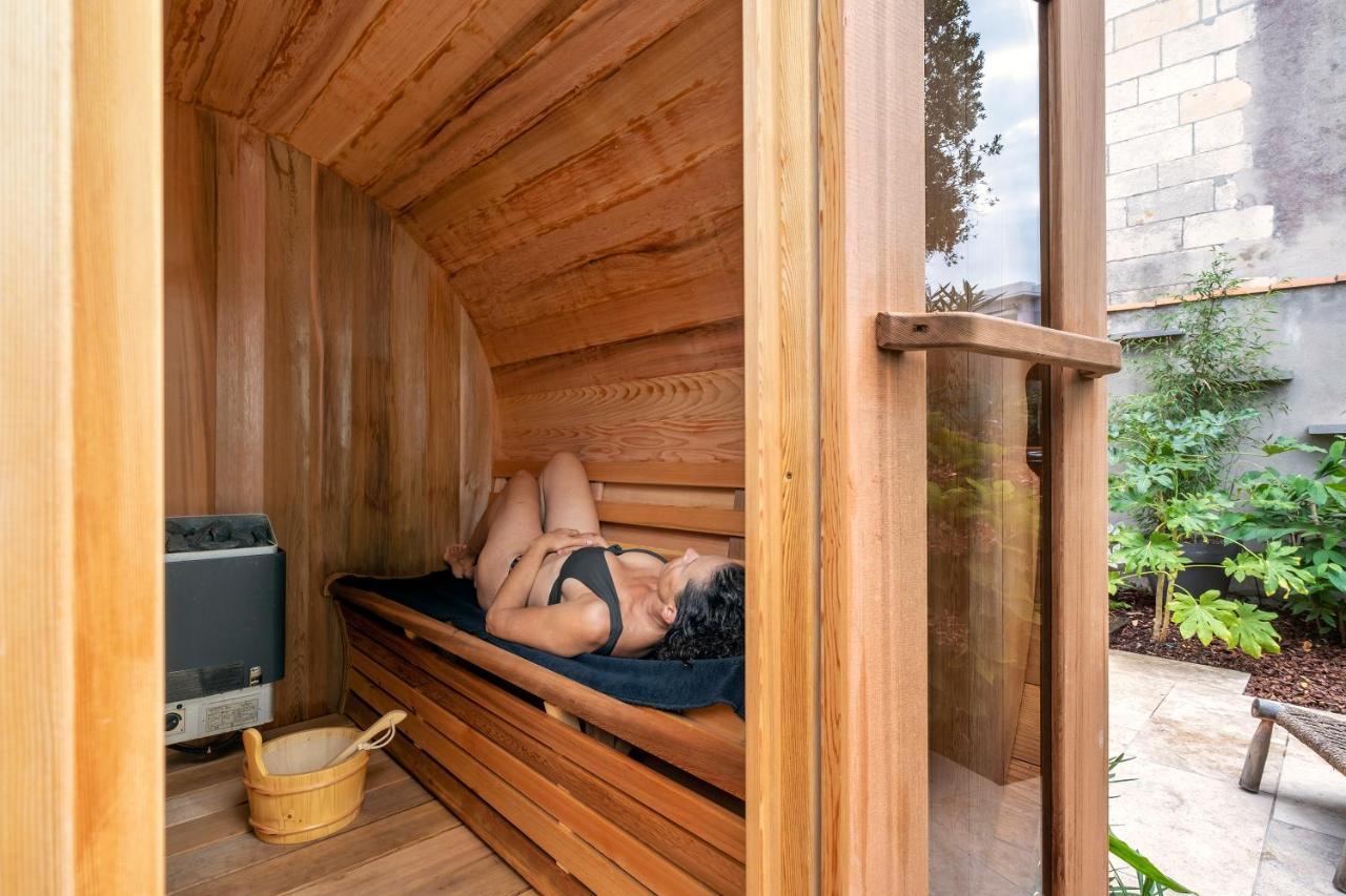Escale Rochelaise, Gite Urbain Avec Spa Bain Nordique Et Sauna Tonneau ลาโรแชล ภายนอก รูปภาพ